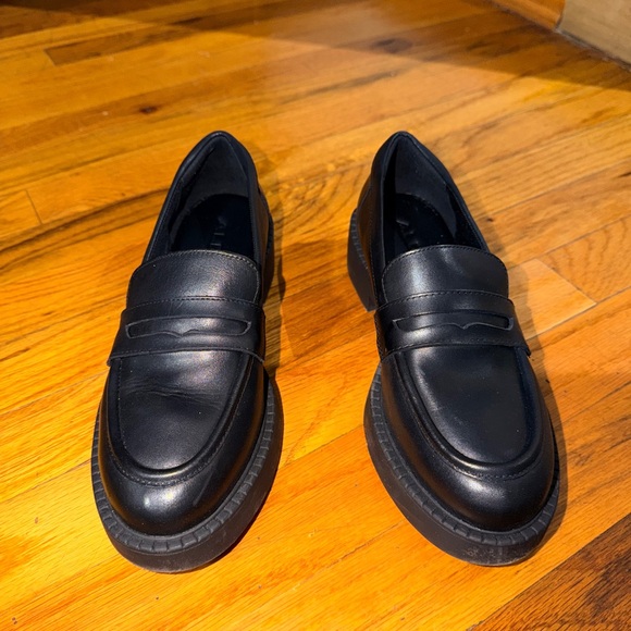 Aldo Classic Black Penny Loafers - Picture 4 of 8